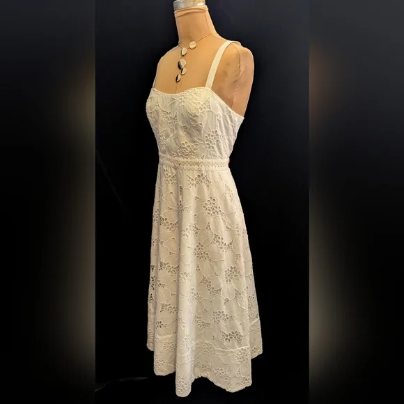 Lilly Pulitzer White Eyelet Sundress Graduation, Party, Bust 37"-38" Size 10? - Picture 6 of 10